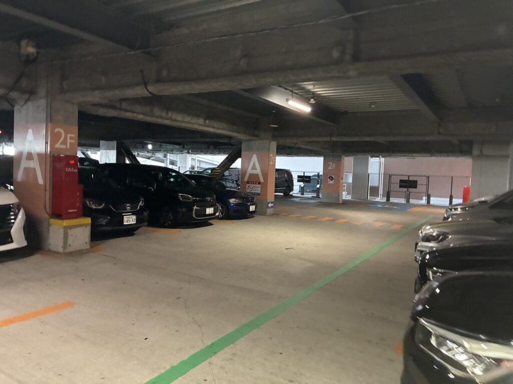 ダイバーシティ東京駐車場