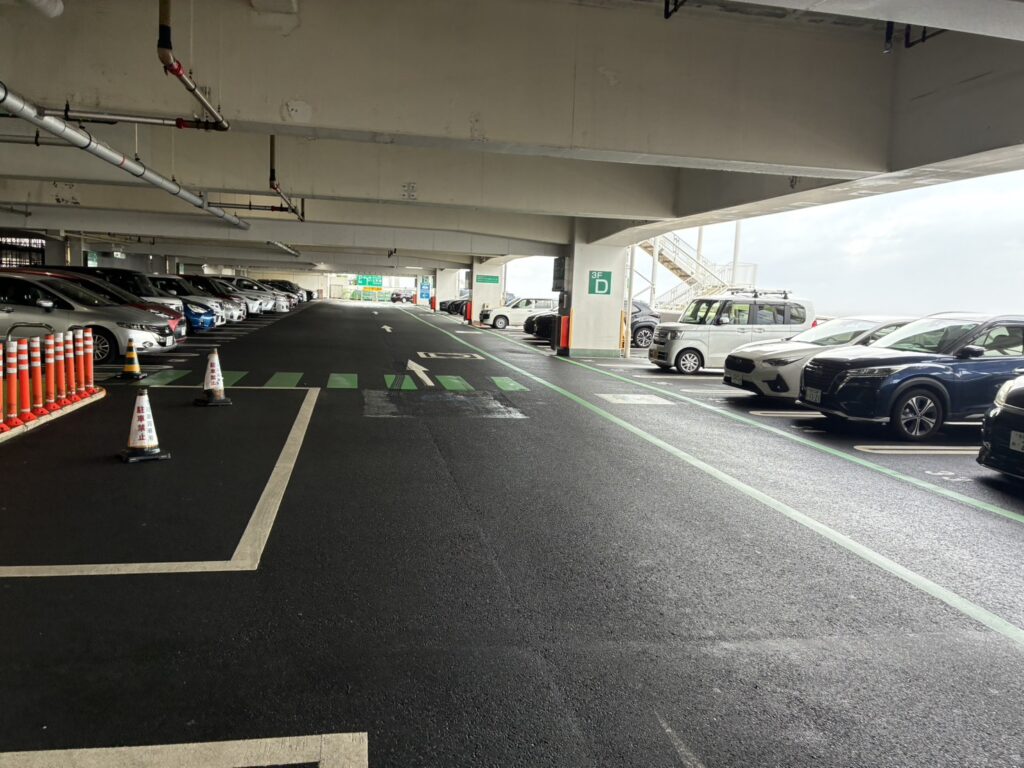 海ほたる駐車場