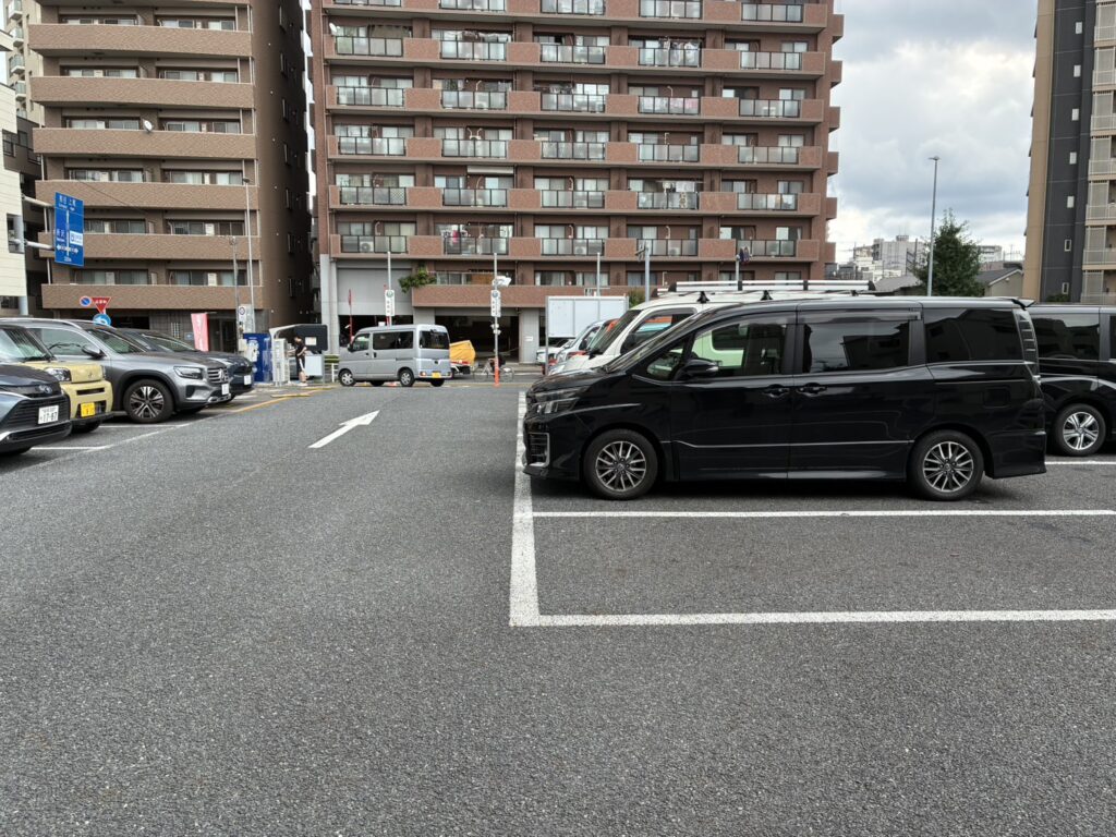 埼玉県立近代美術館　駐車場
