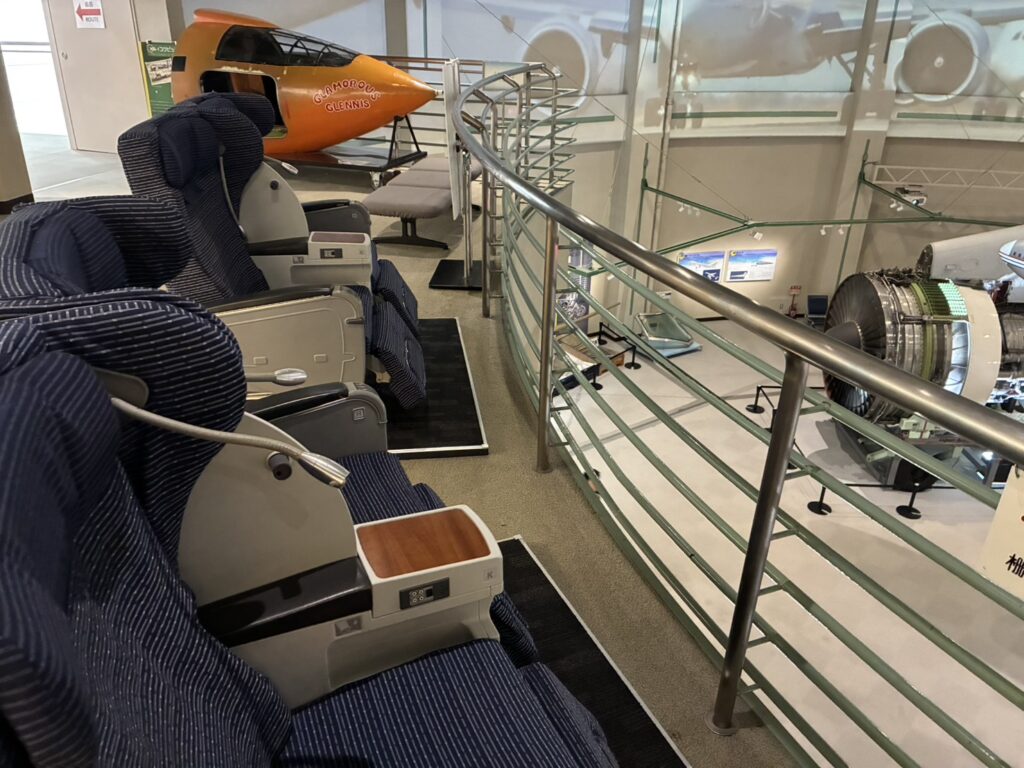 航空科学博物館 2階