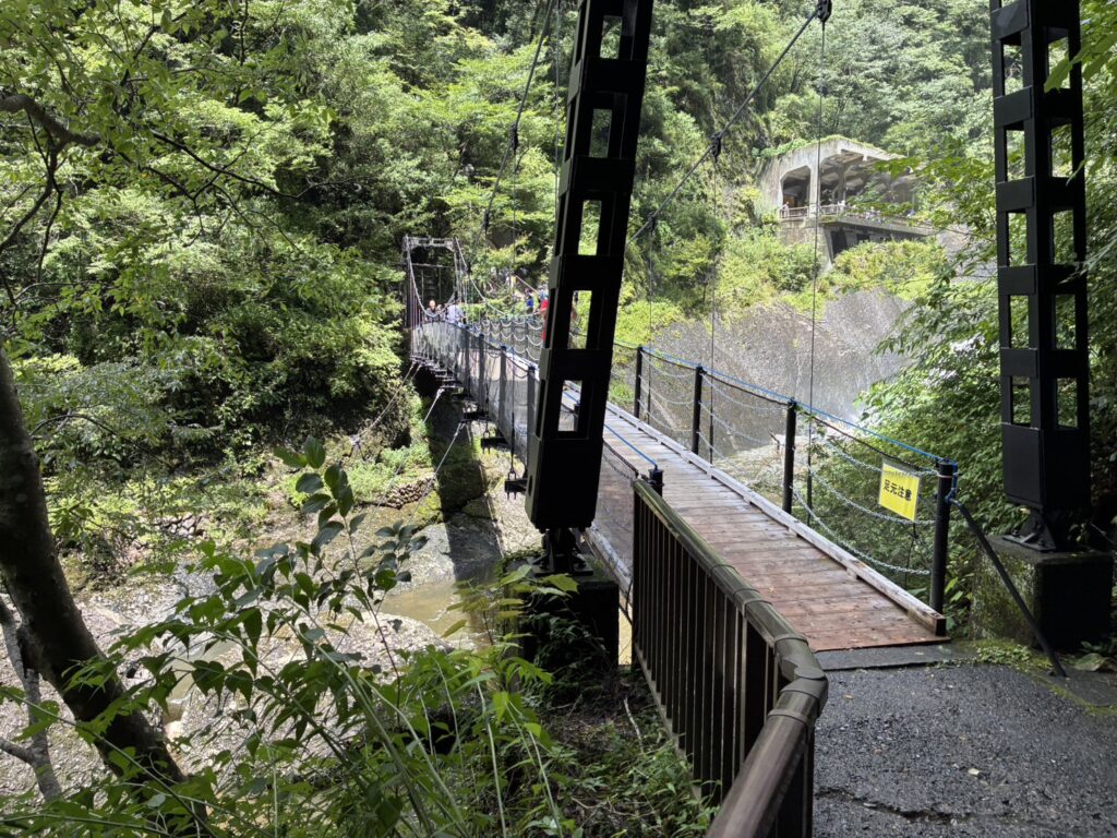 袋田の滝　つり橋