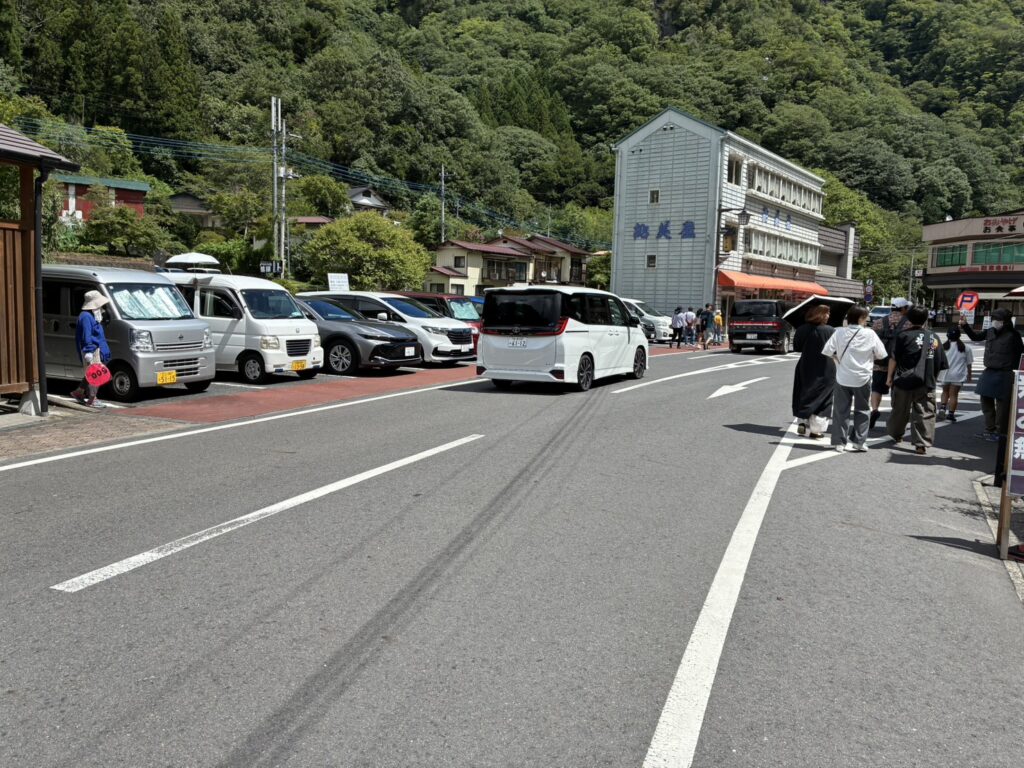袋田 の 滝 駐 車場