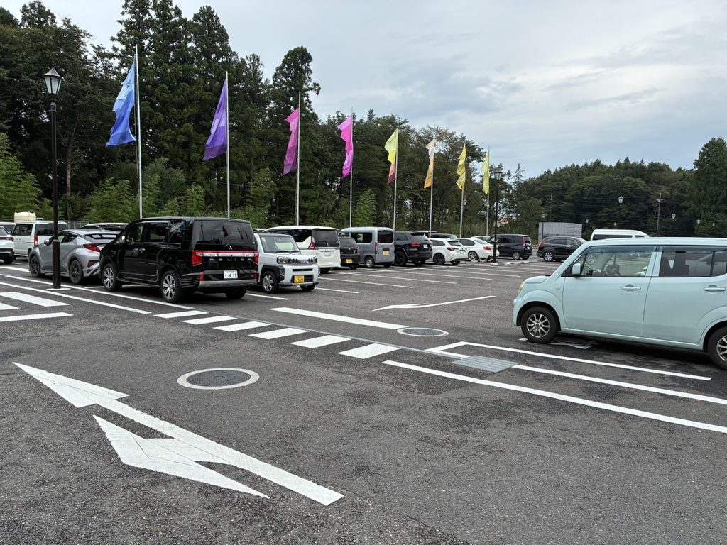 パラダイスビレッジ　駐車場